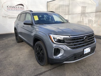2026 Volkswagen Atlas 2.0T SE w/Technology w/black wheel package