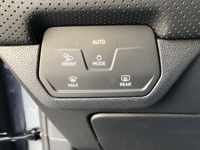 2026 Volkswagen Atlas 2.0T SE w/Technology w/black wheel package