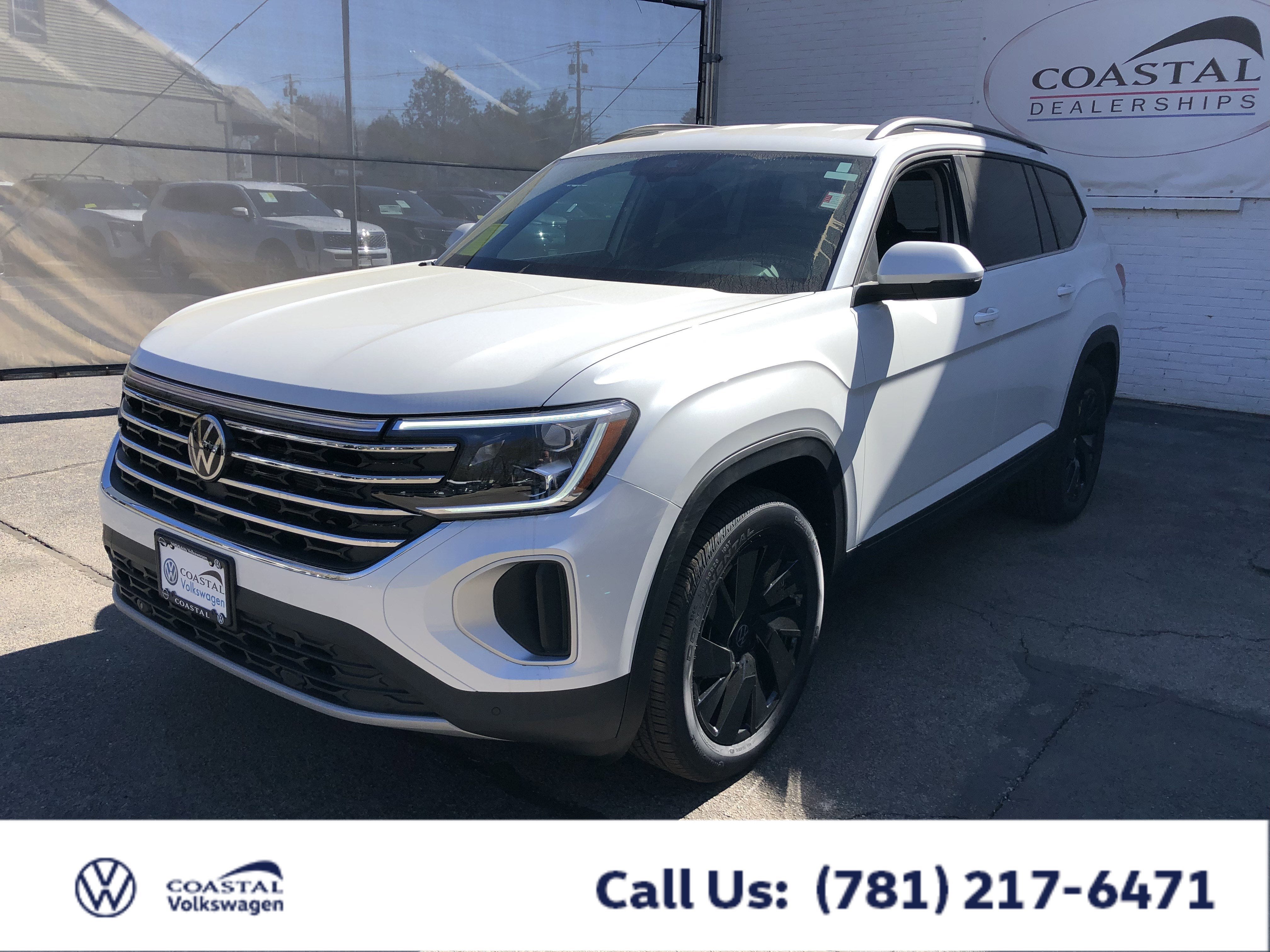 2026 Volkswagen Atlas 2.0T SE w/Technology w/black wheel package