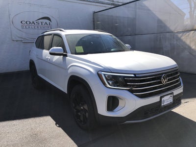 2026 Volkswagen Atlas 2.0T SE w/Technology w/black wheel package