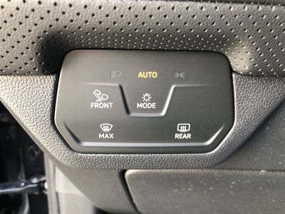 2026 Volkswagen Atlas 2.0T SE w/Technology w/black wheel package