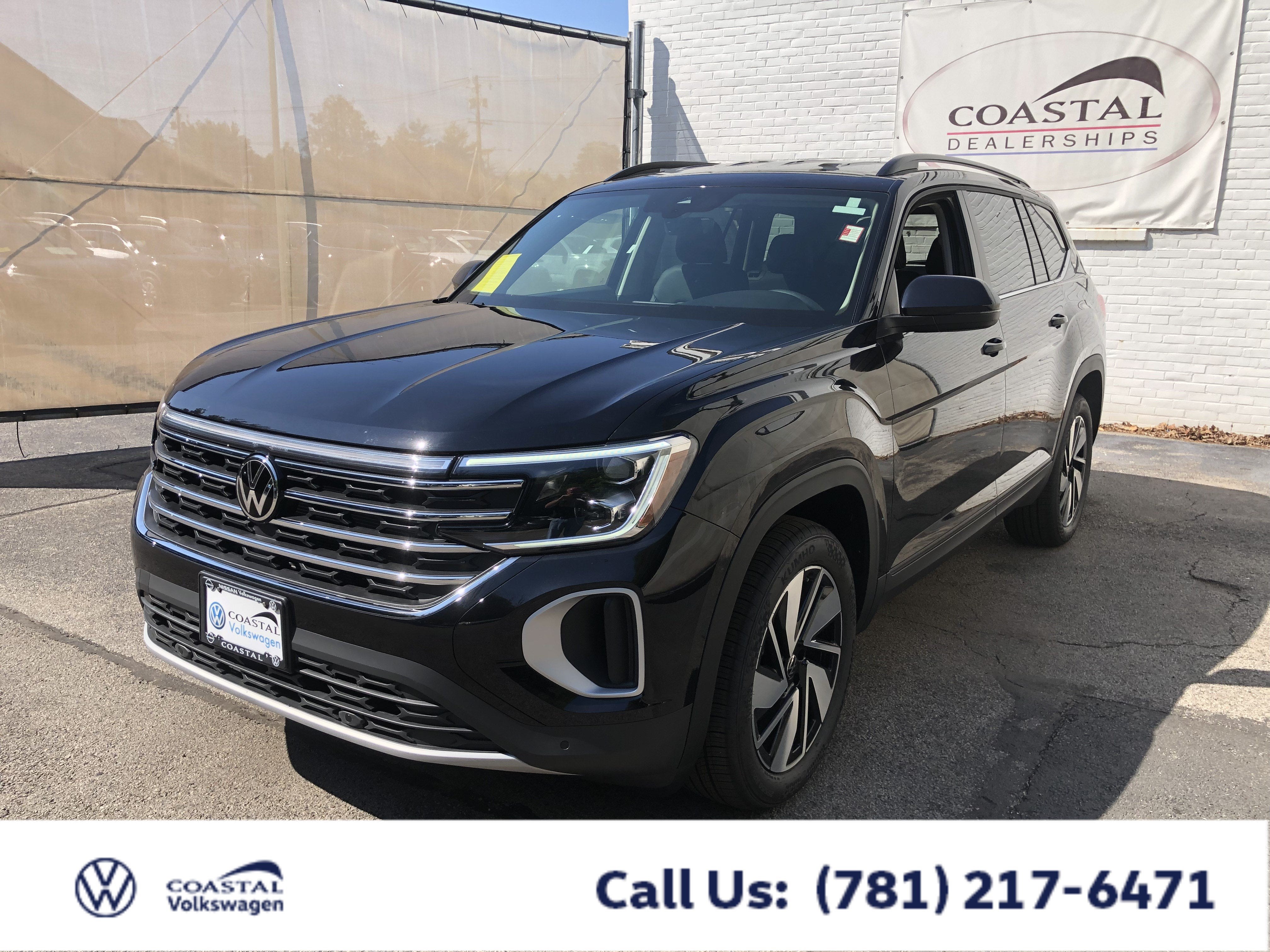 2026 Volkswagen Atlas 2.0T SE w/Technology w/captains chairs