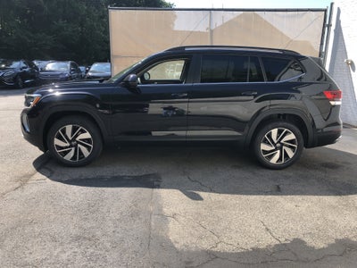2026 Volkswagen Atlas 2.0T SE w/Technology w/captains chairs