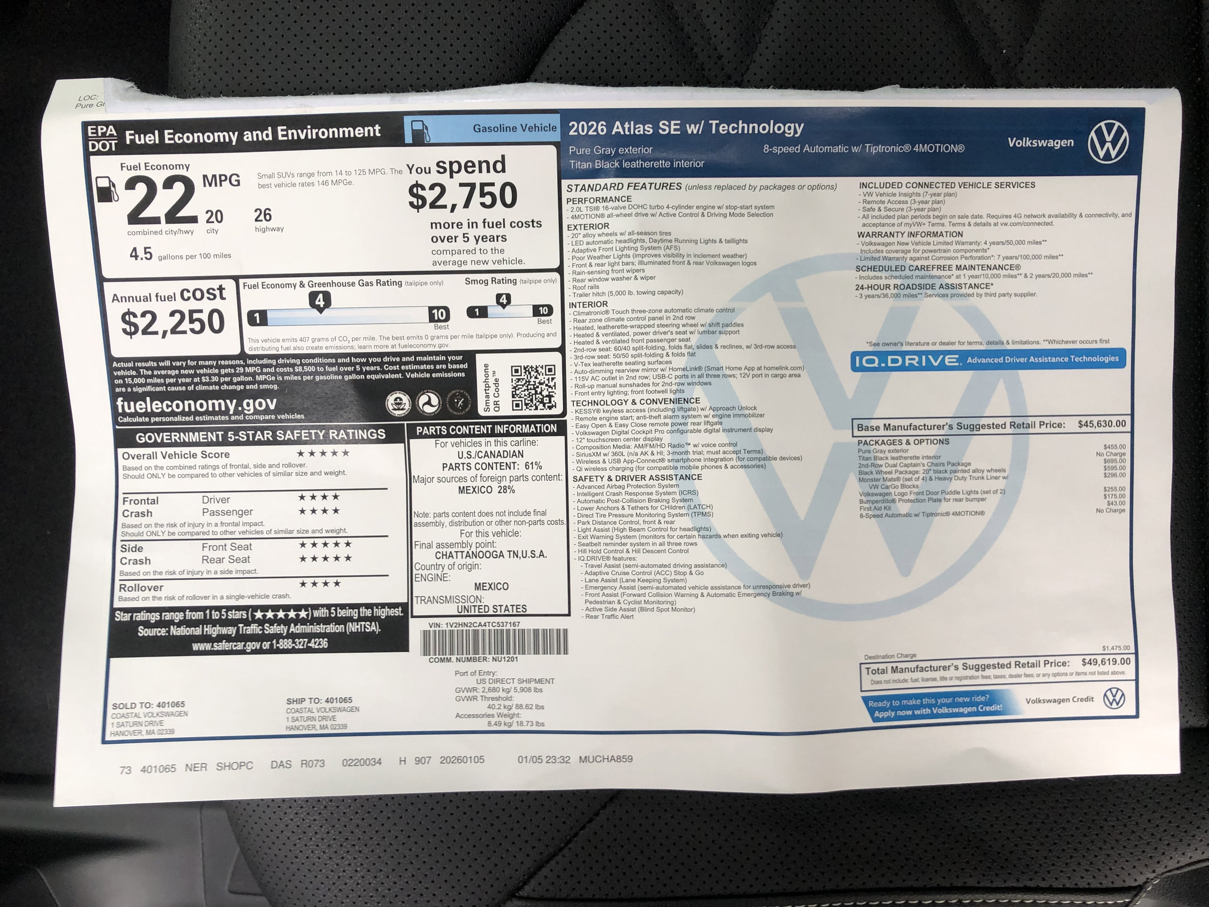 2026 Volkswagen Atlas 2.0T SE w/Technology w/captains chairs and black wheel package