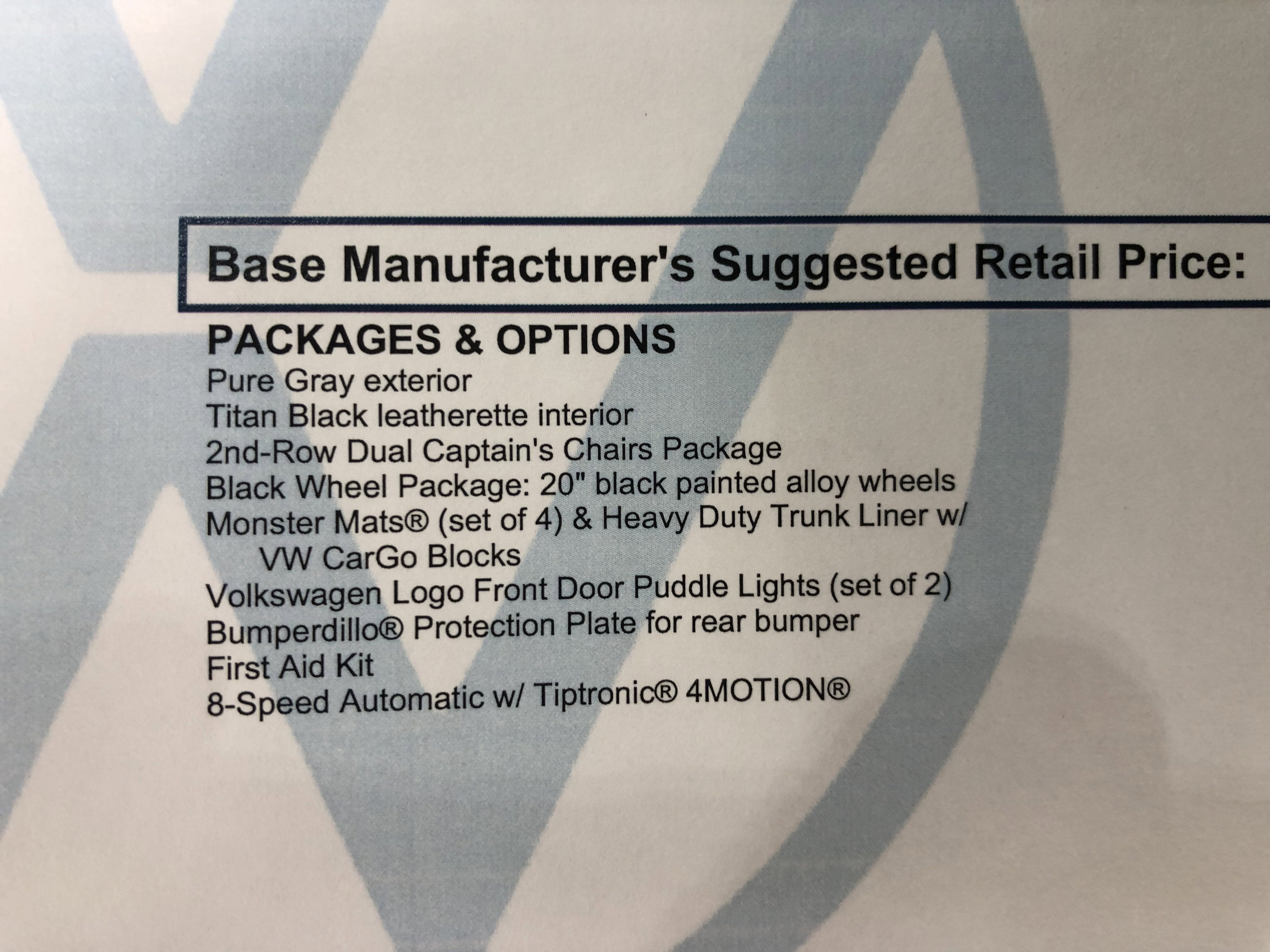 2026 Volkswagen Atlas 2.0T SE w/Technology w/captains chairs and black wheel package