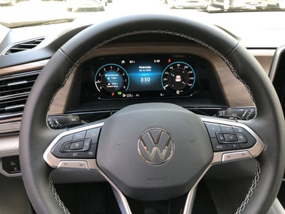 2026 Volkswagen Atlas 2.0T SE w/Technology w/black wheel package