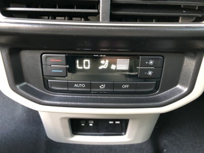 2026 Volkswagen Atlas 2.0T SE w/Technology w/black wheel package