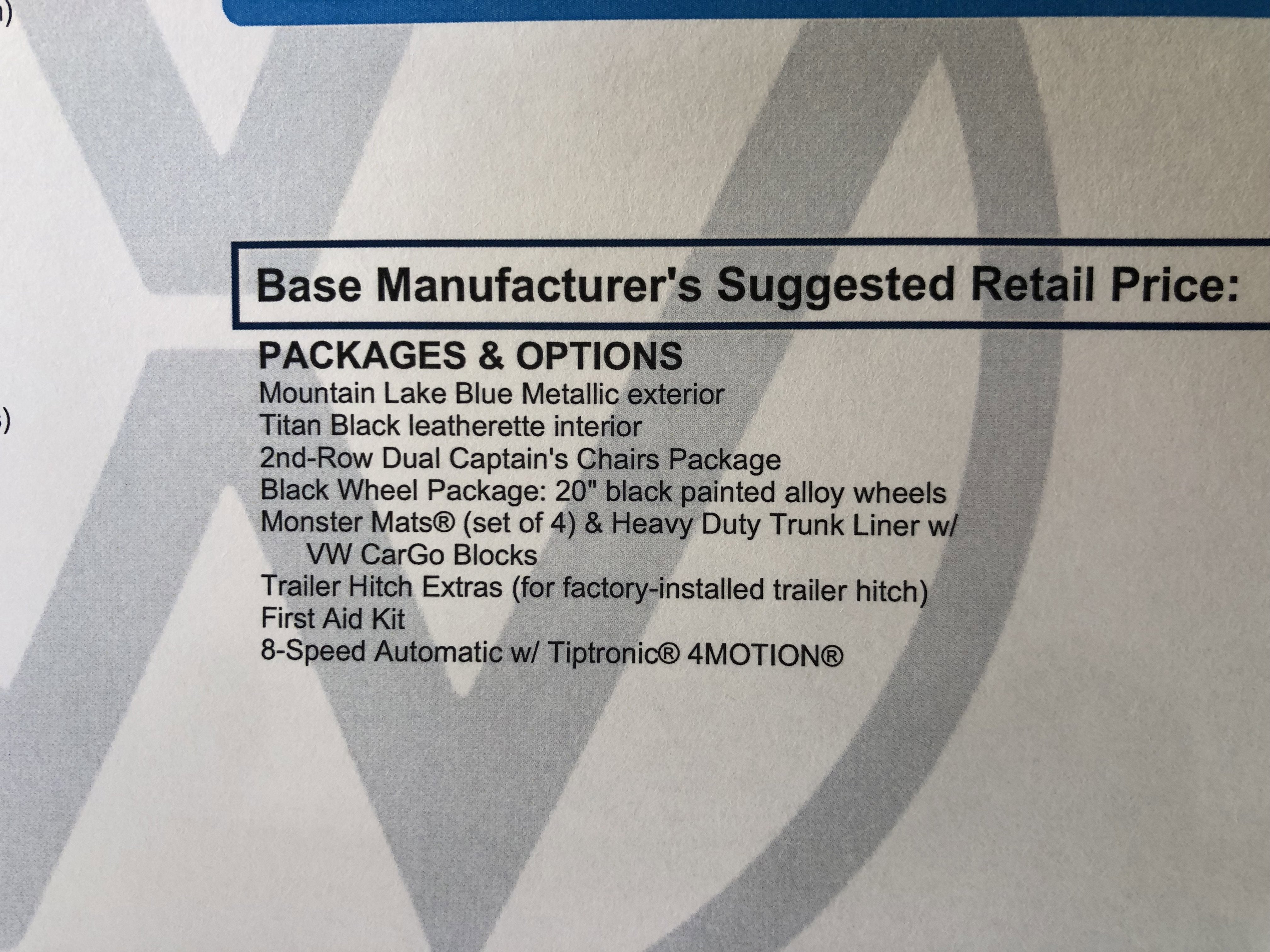 2026 Volkswagen Atlas 2.0T SE w/Technology w/captains chairs and black wheel package