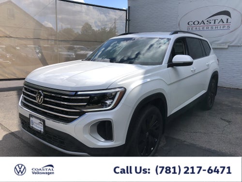 2026 Volkswagen Atlas 2.0T SE w/Technology w/captains chairs and black wheel package