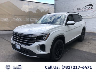 2026 Volkswagen Atlas 2.0T SE w/Technology w/captains chairs and black wheel package