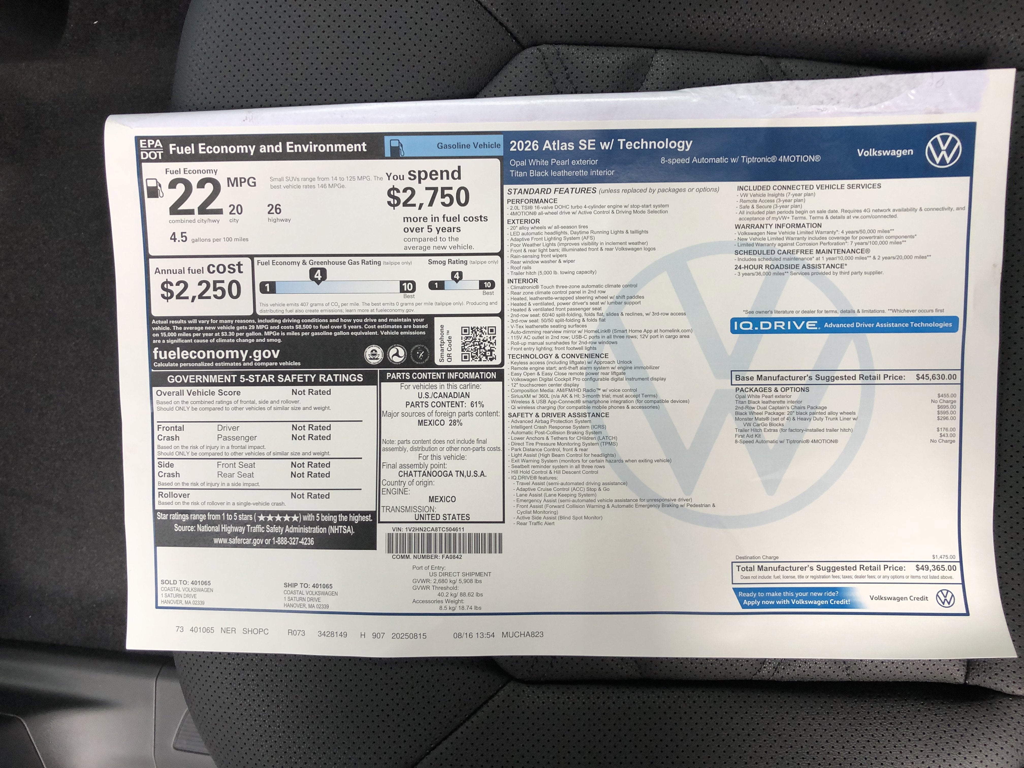 2026 Volkswagen Atlas 2.0T SE w/Technology w/captains chairs and black wheel package