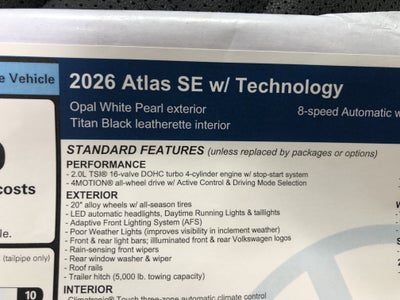 2026 Volkswagen Atlas 2.0T SE w/Technology w/captains chairs and black wheel package