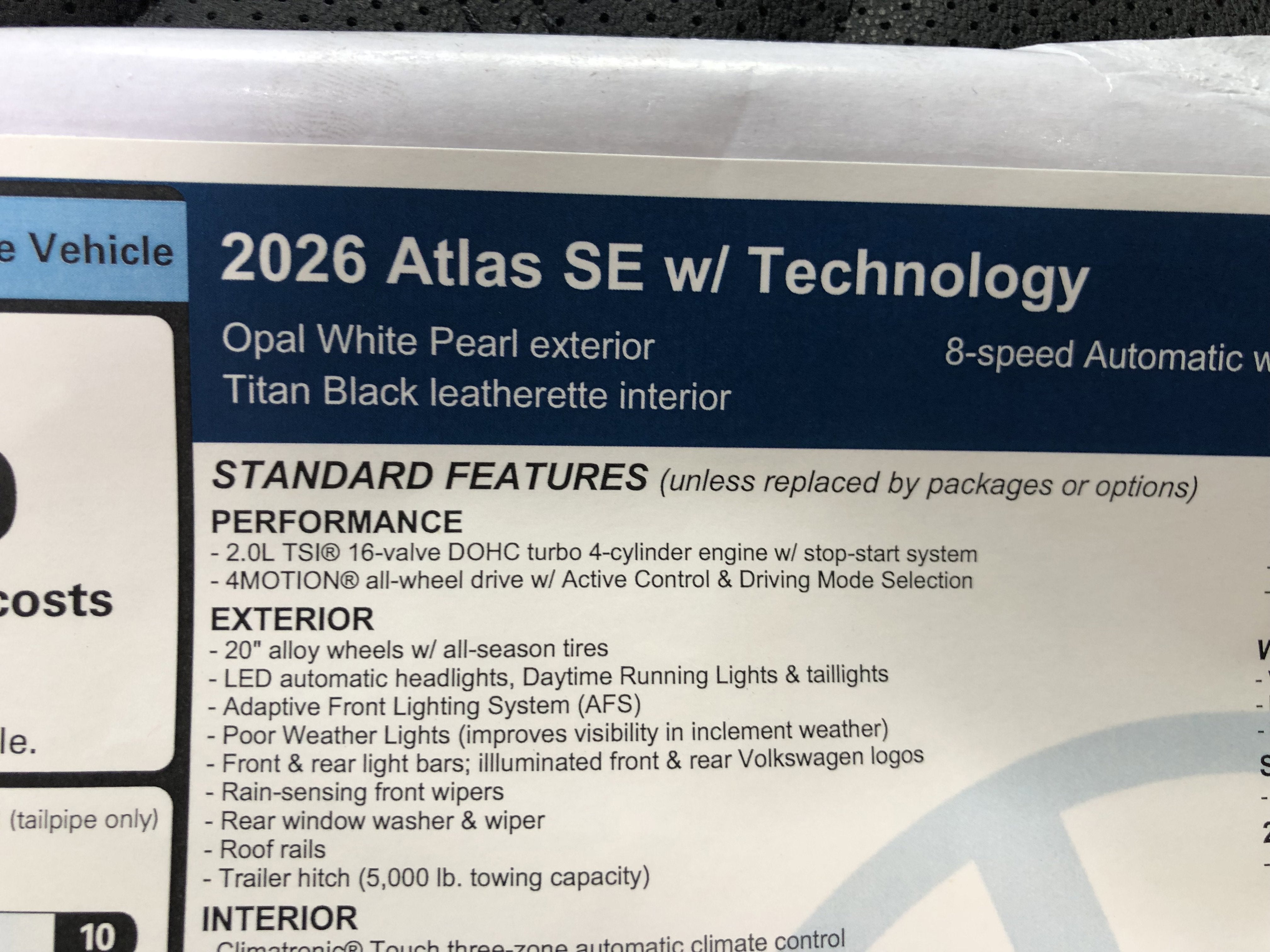 2026 Volkswagen Atlas 2.0T SE w/Technology w/captains chairs and black wheel package