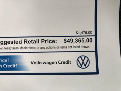 2026 Volkswagen Atlas 2.0T SE w/Technology w/captains chairs and black wheel package