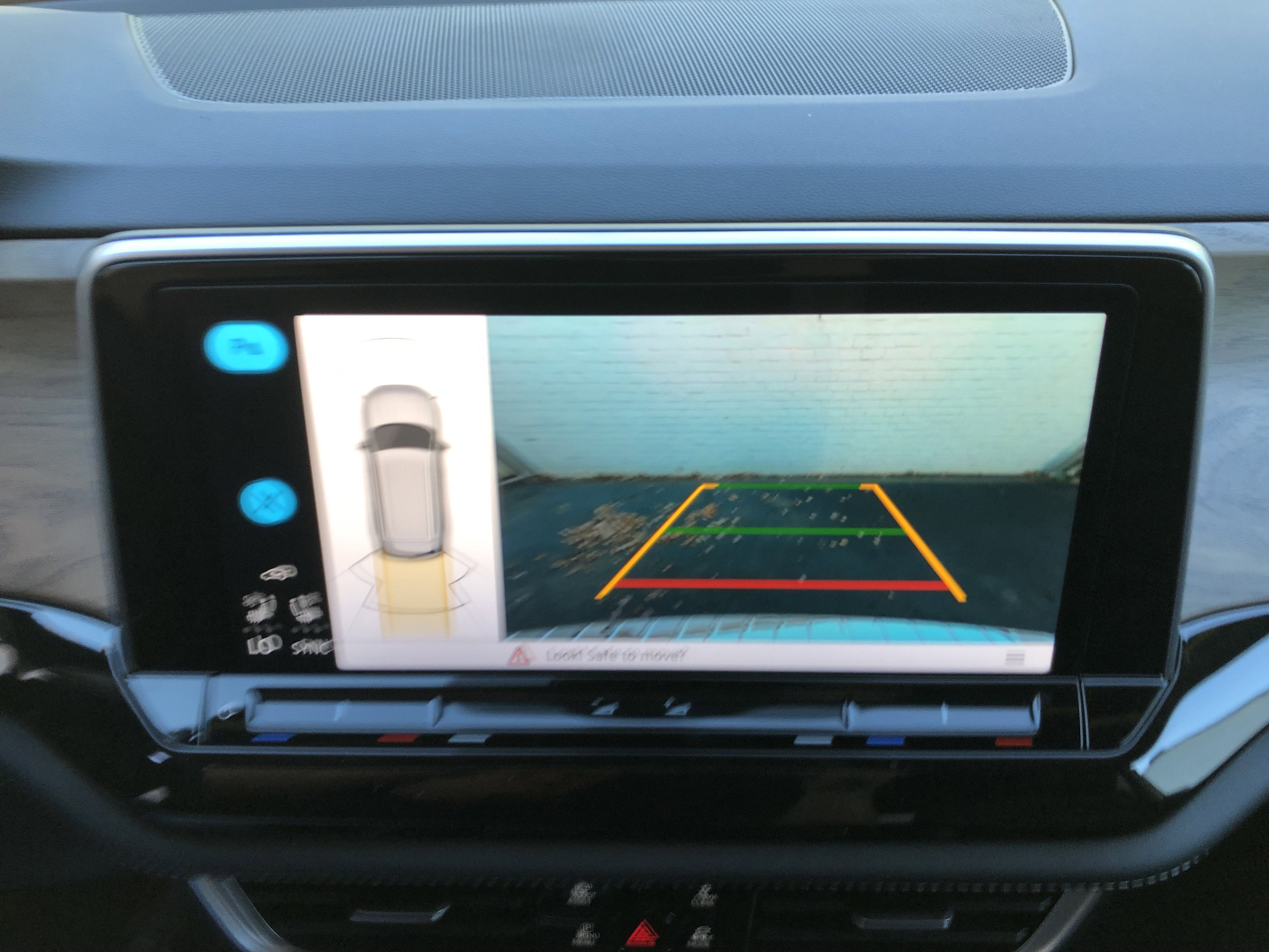 2026 Volkswagen Atlas 2.0T SE w/Technology w/black wheel package