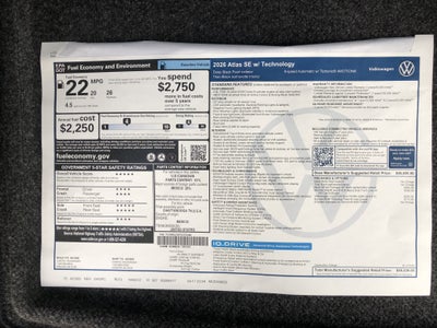 2026 Volkswagen Atlas 2.0T SE w/Technology w/black wheel package