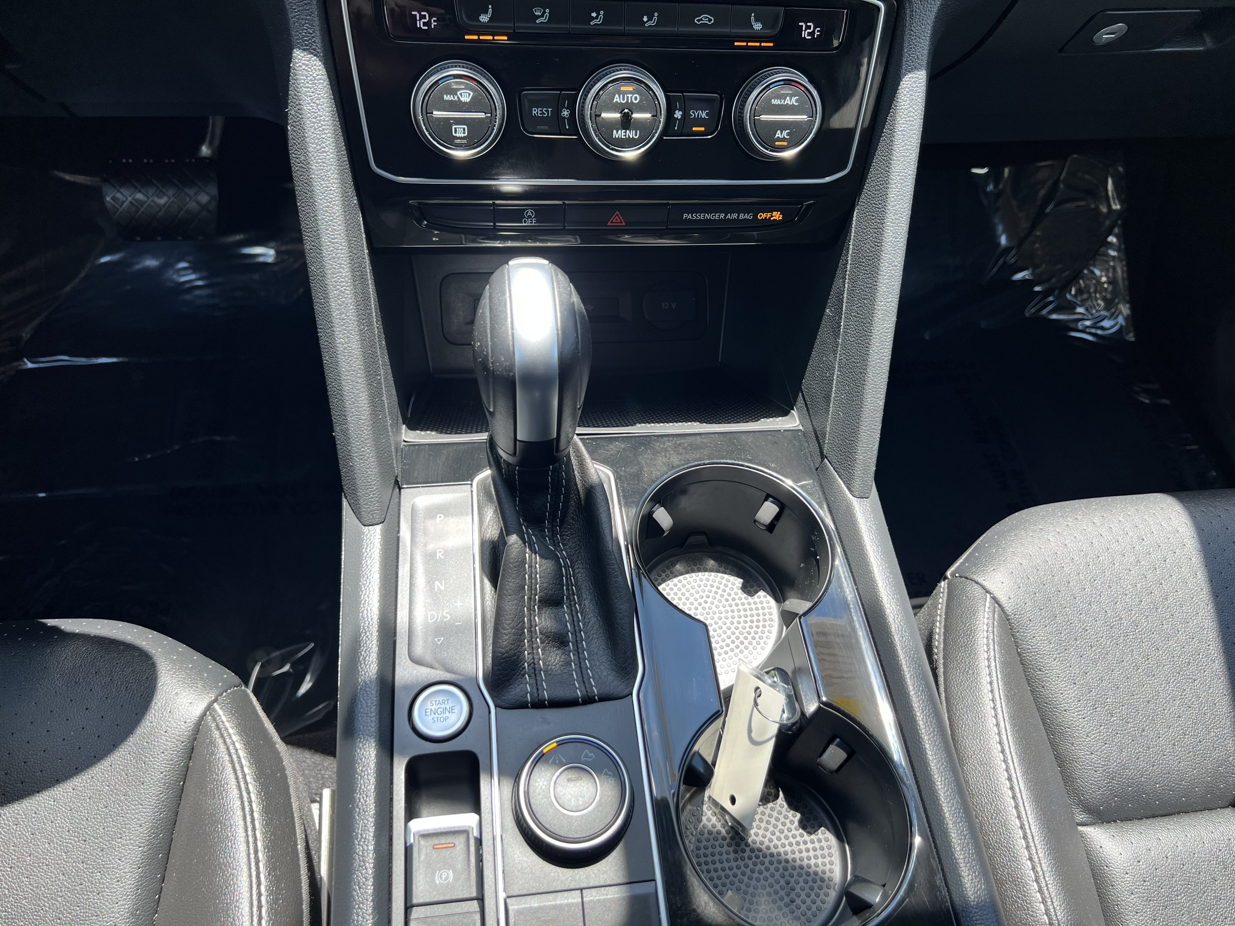 2022 Volkswagen Atlas 2.0T SE w/Technology