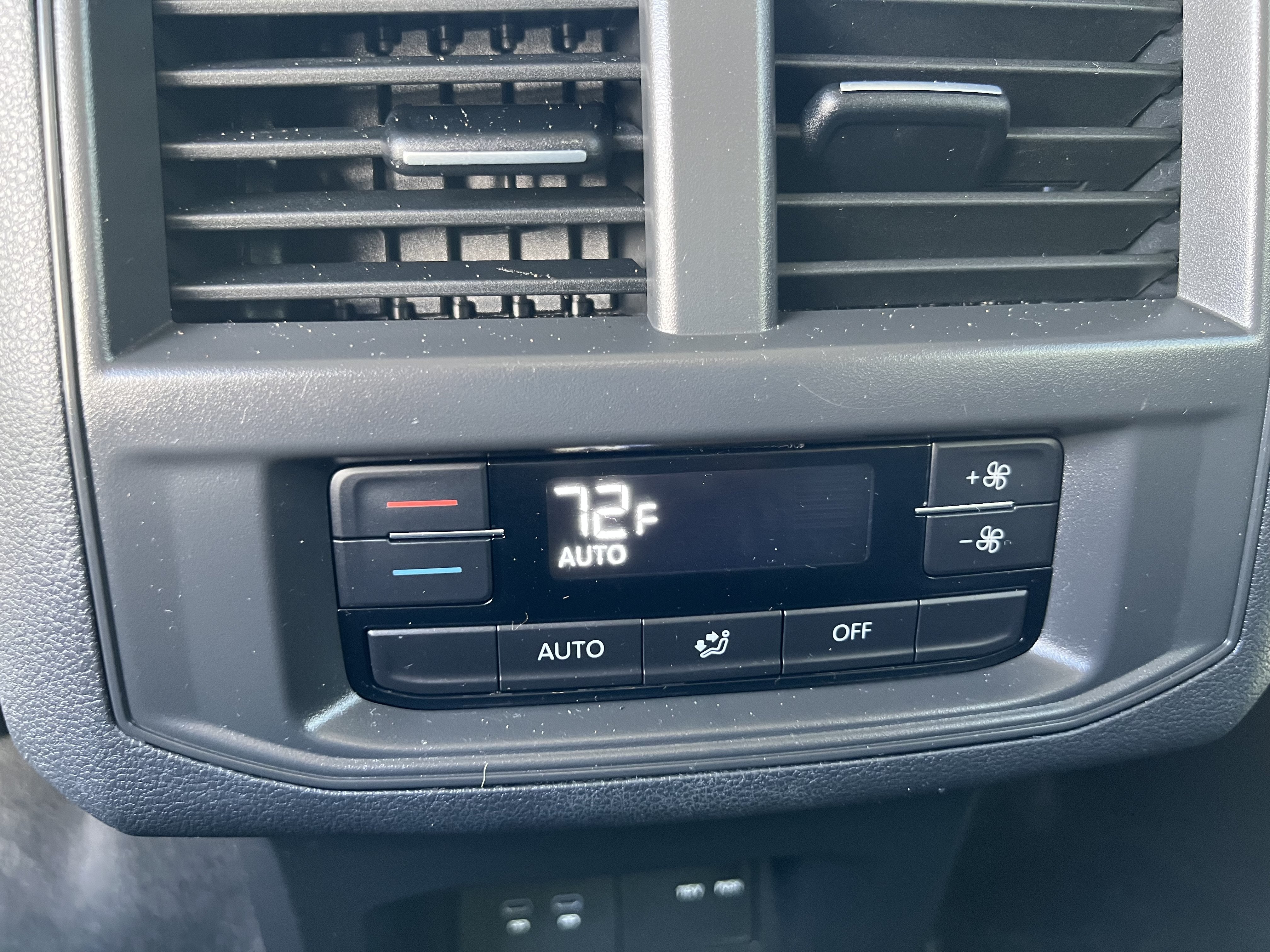 2022 Volkswagen Atlas 2.0T SE w/Technology