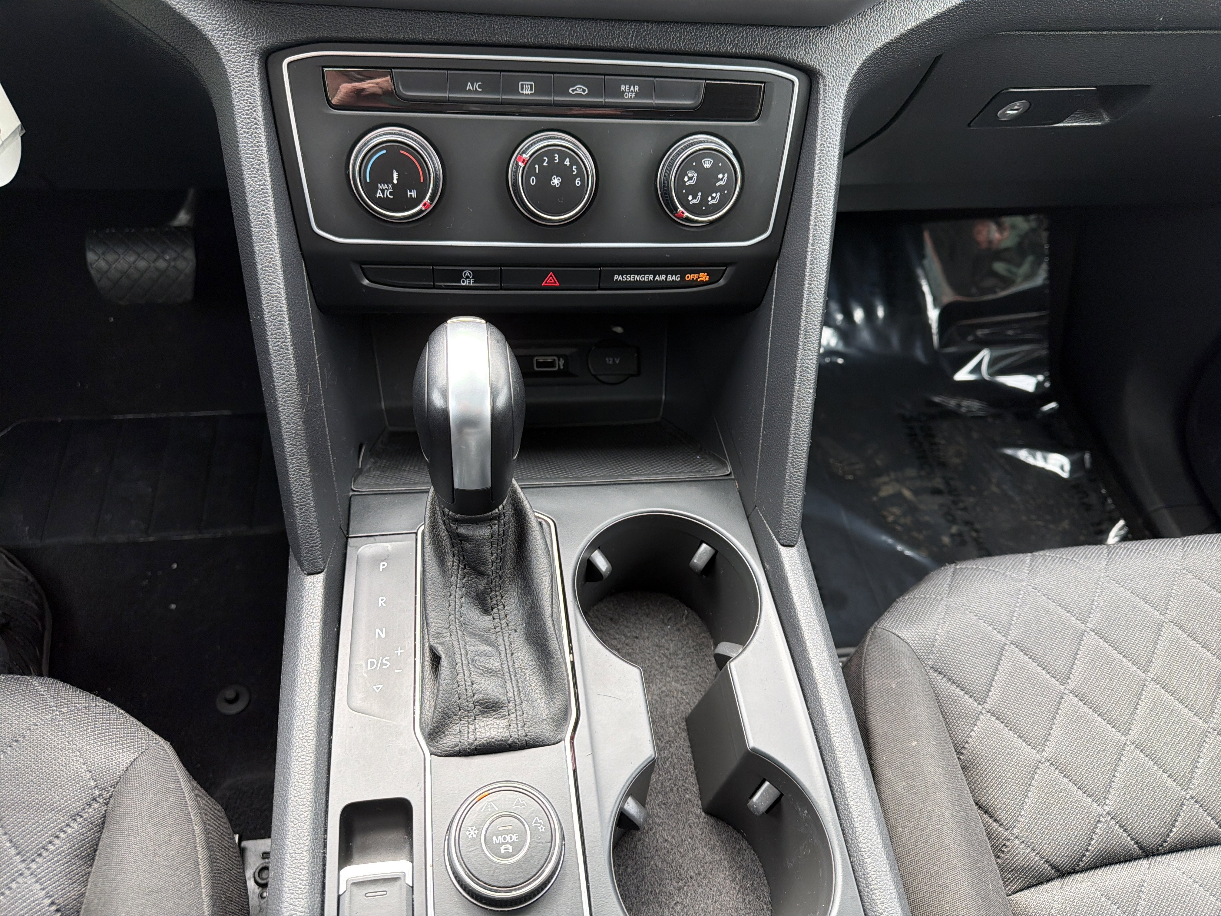 2018 Volkswagen Atlas 3.6L V6 Launch Edition