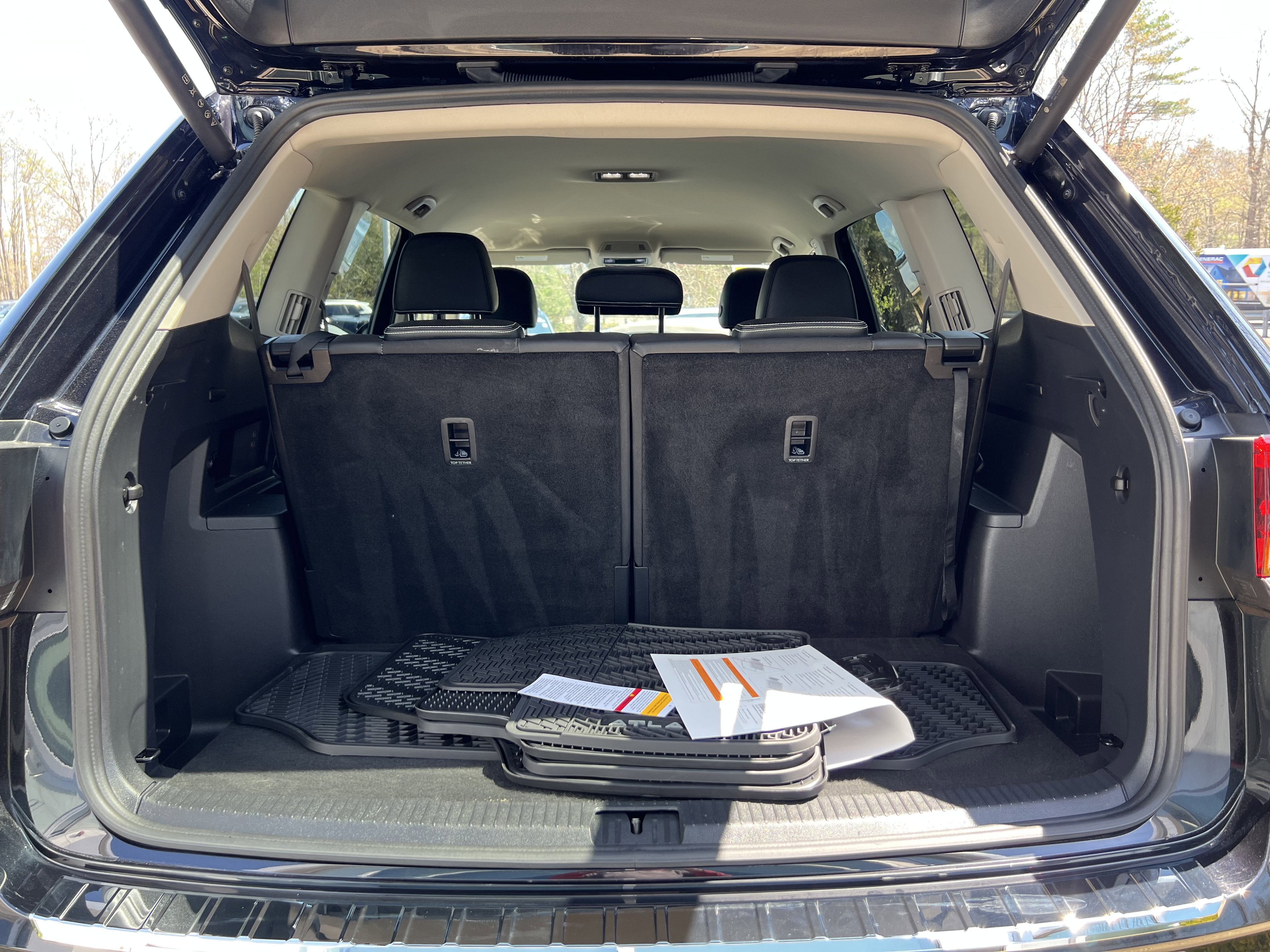 2025 Volkswagen Atlas 2.0T SE w/Technology