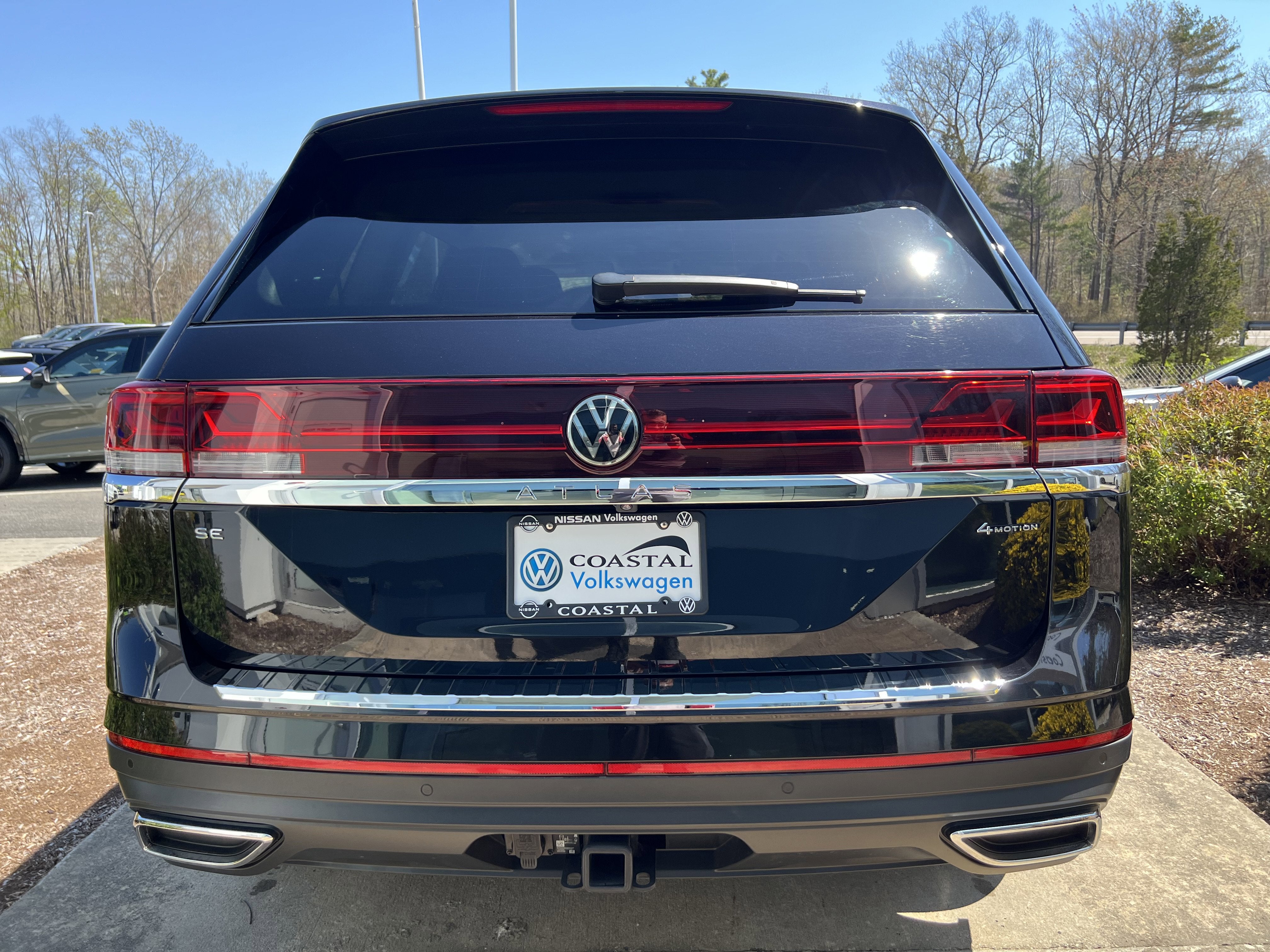 2025 Volkswagen Atlas 2.0T SE w/Technology