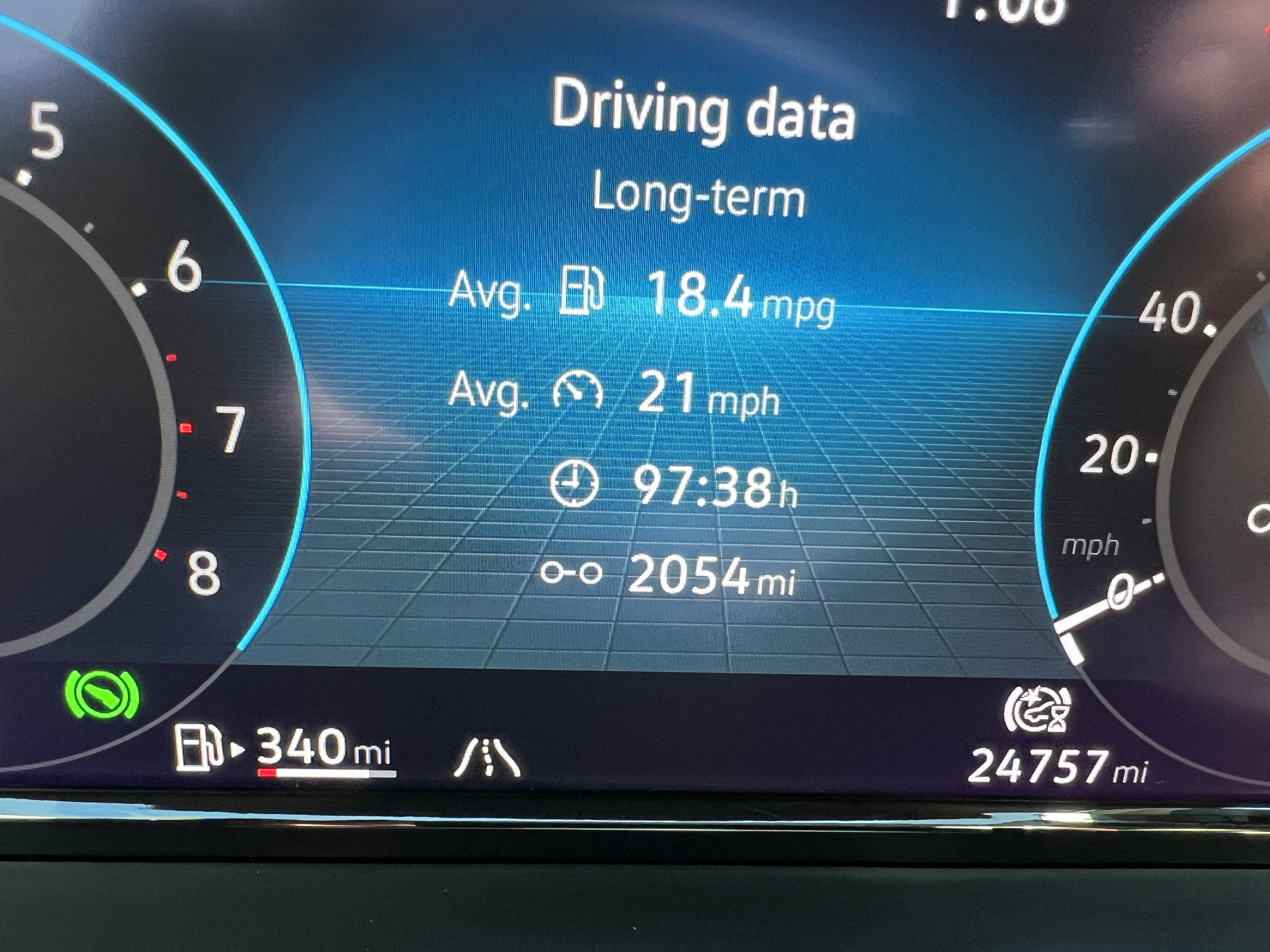 2025 Volkswagen Atlas 2.0T SE w/Technology