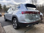 2024 Volkswagen Atlas 2.0T SE w/Technology w/ Captains Chairs