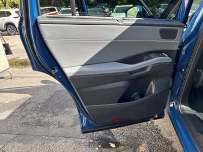 2027 Volkswagen Atlas SE w/Technology