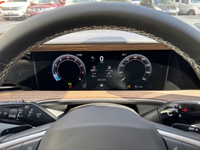2027 Volkswagen Atlas SE w/Technology