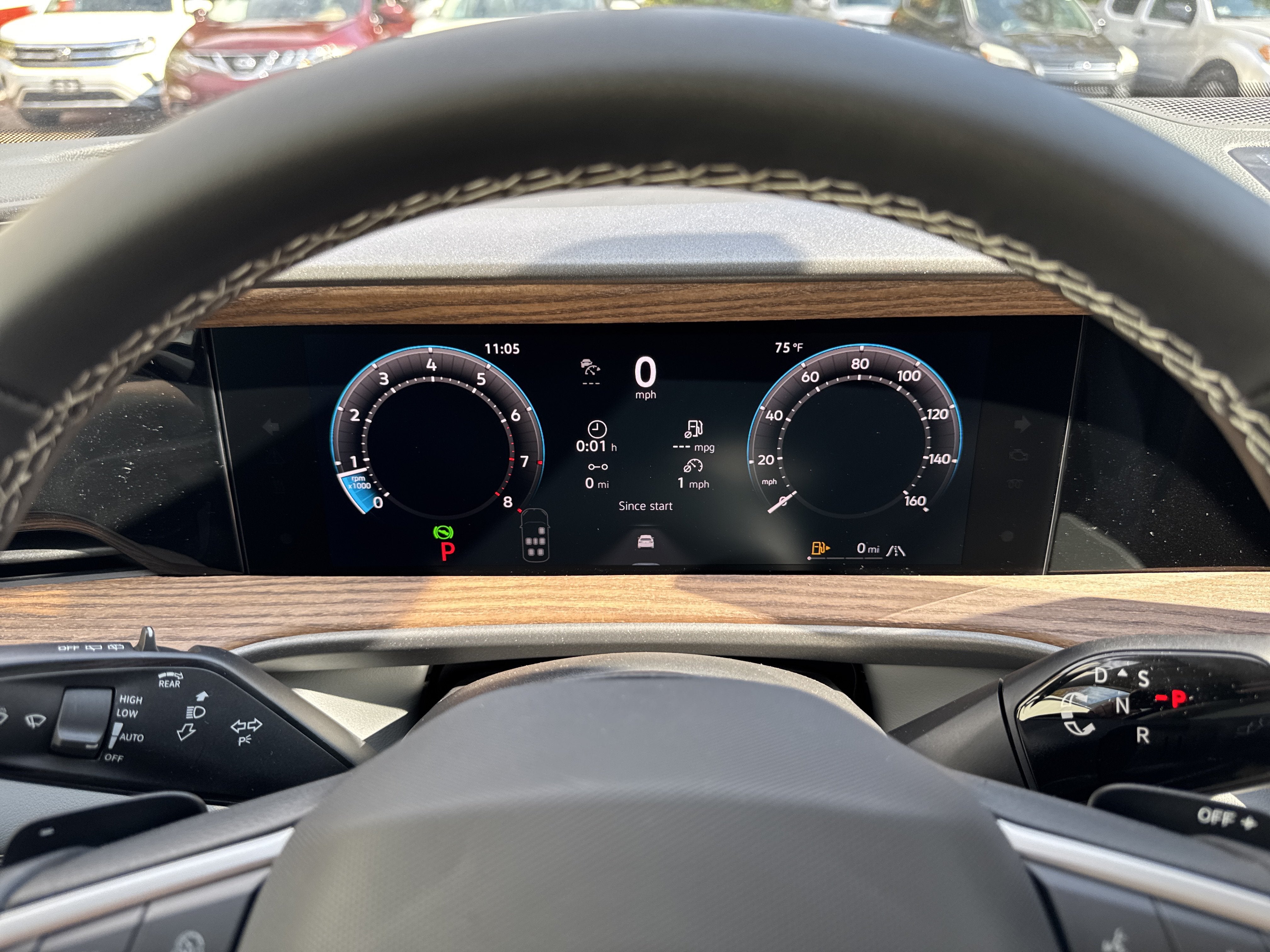 2027 Volkswagen Atlas SE w/Technology