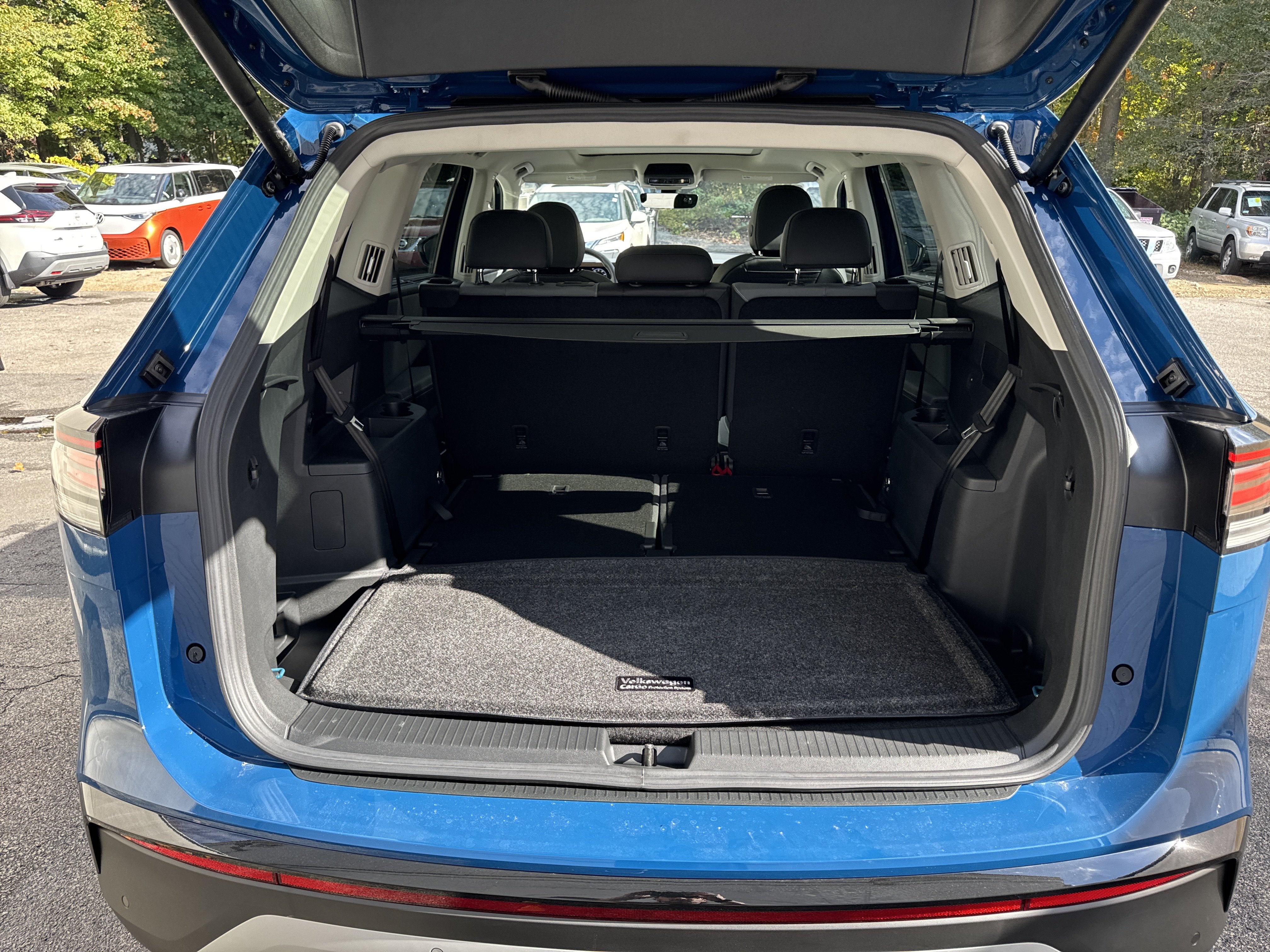 2027 Volkswagen Atlas SE w/Technology