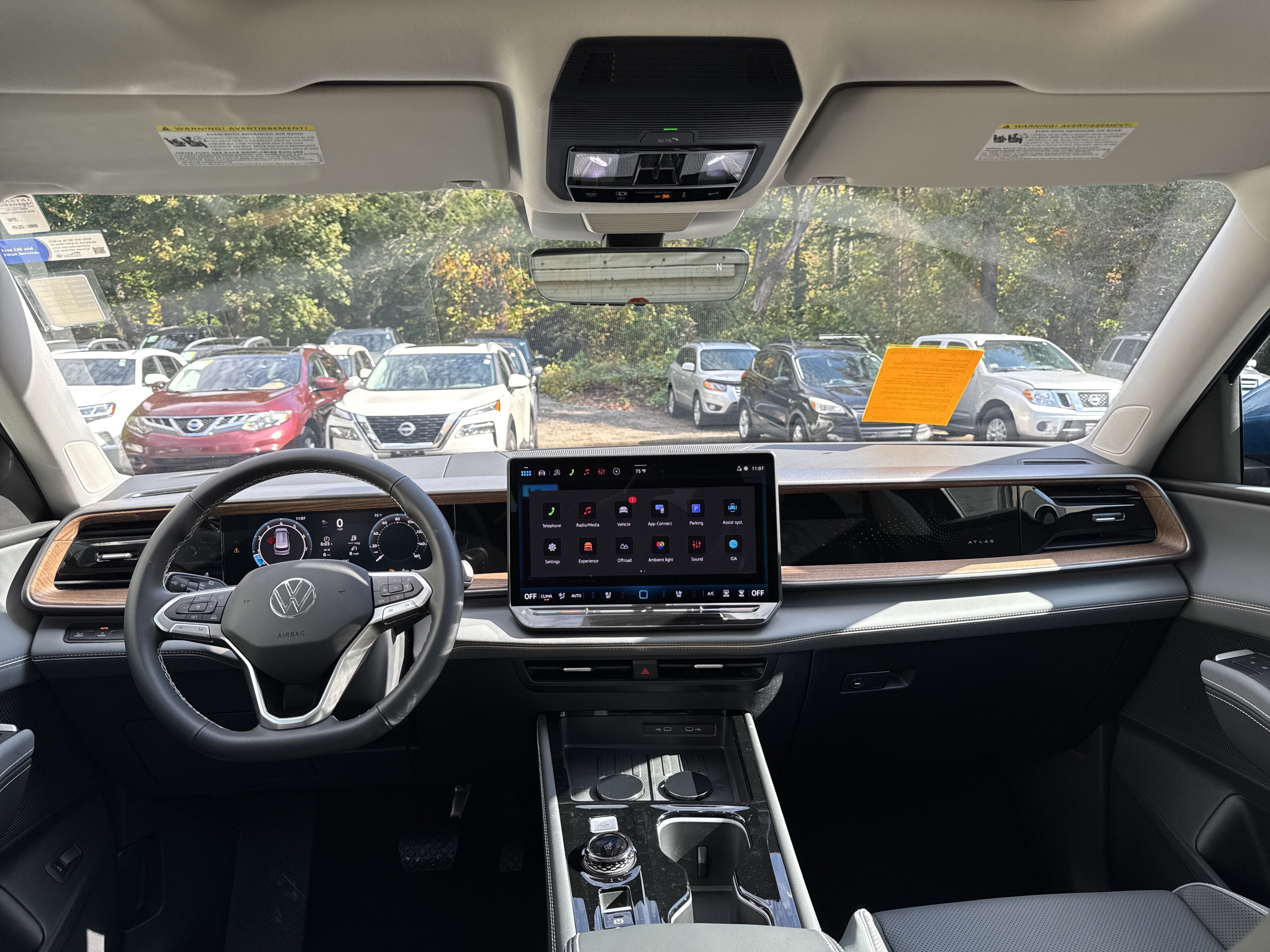 2027 Volkswagen Atlas SE w/Technology