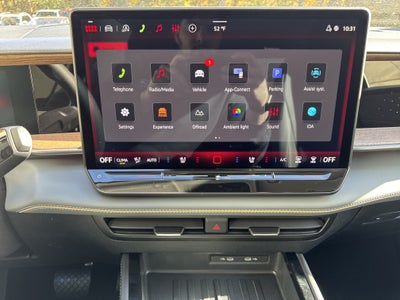 2027 Volkswagen Atlas SE w/Technology w/captains chairs and panoramic sunroof