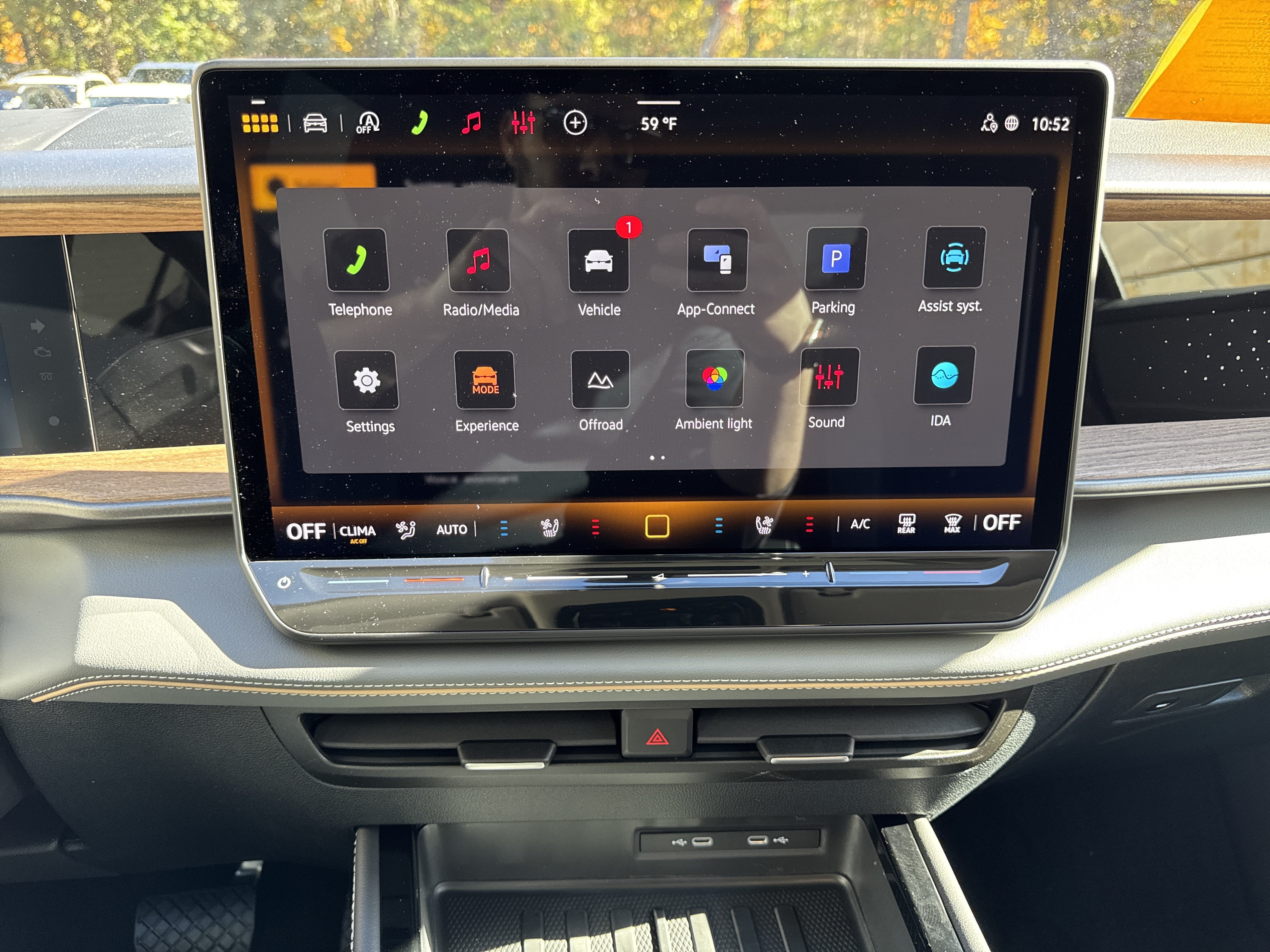2027 Volkswagen Atlas SE w/Technology w/panoramic sunroof and black wheel package