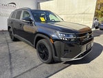2027 Volkswagen Atlas SE w/Technology w/panoramic sunroof and black wheel package