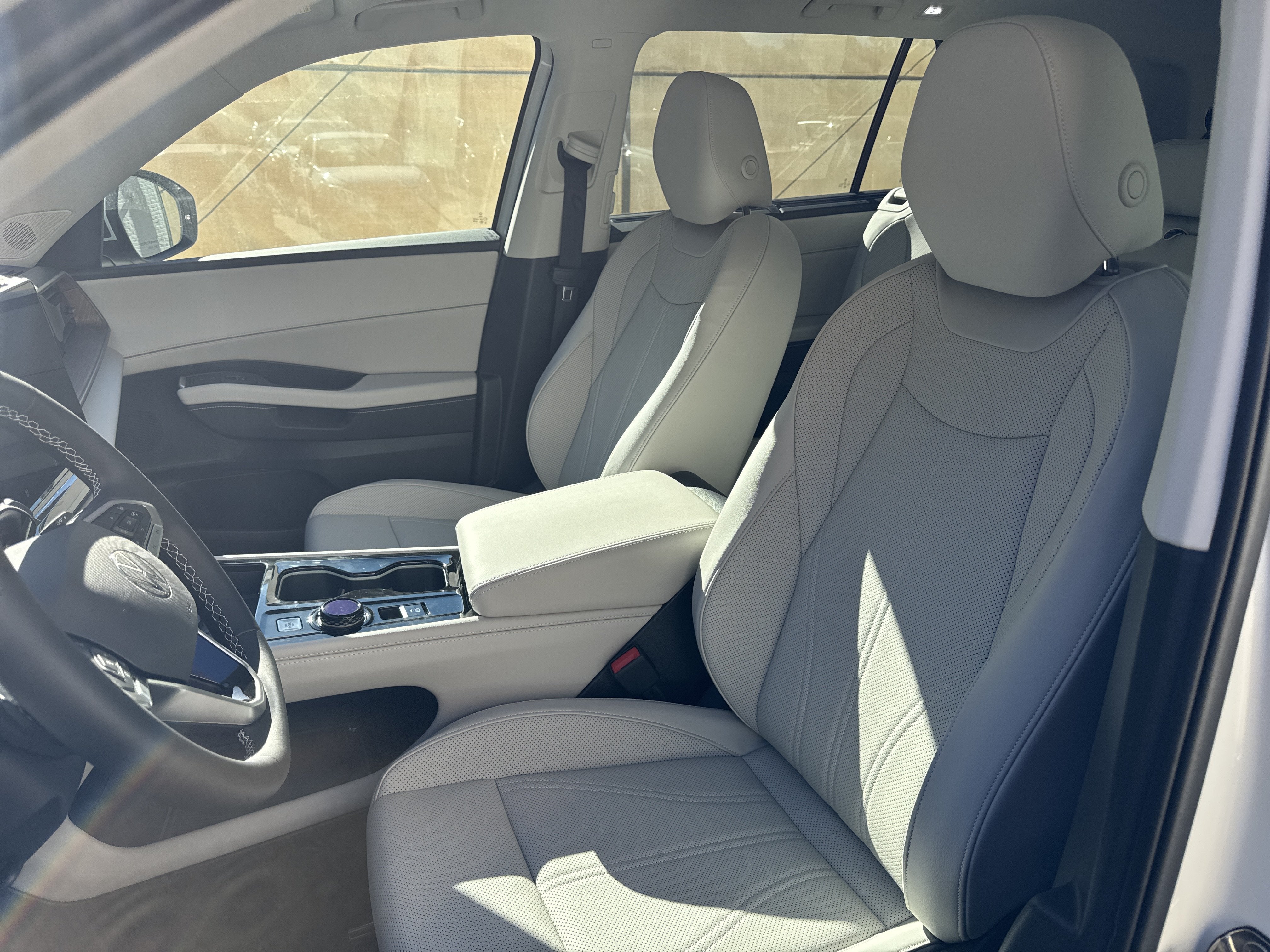 2027 Volkswagen Atlas SE w/Technology w/panoramic sunroof and black wheel package
