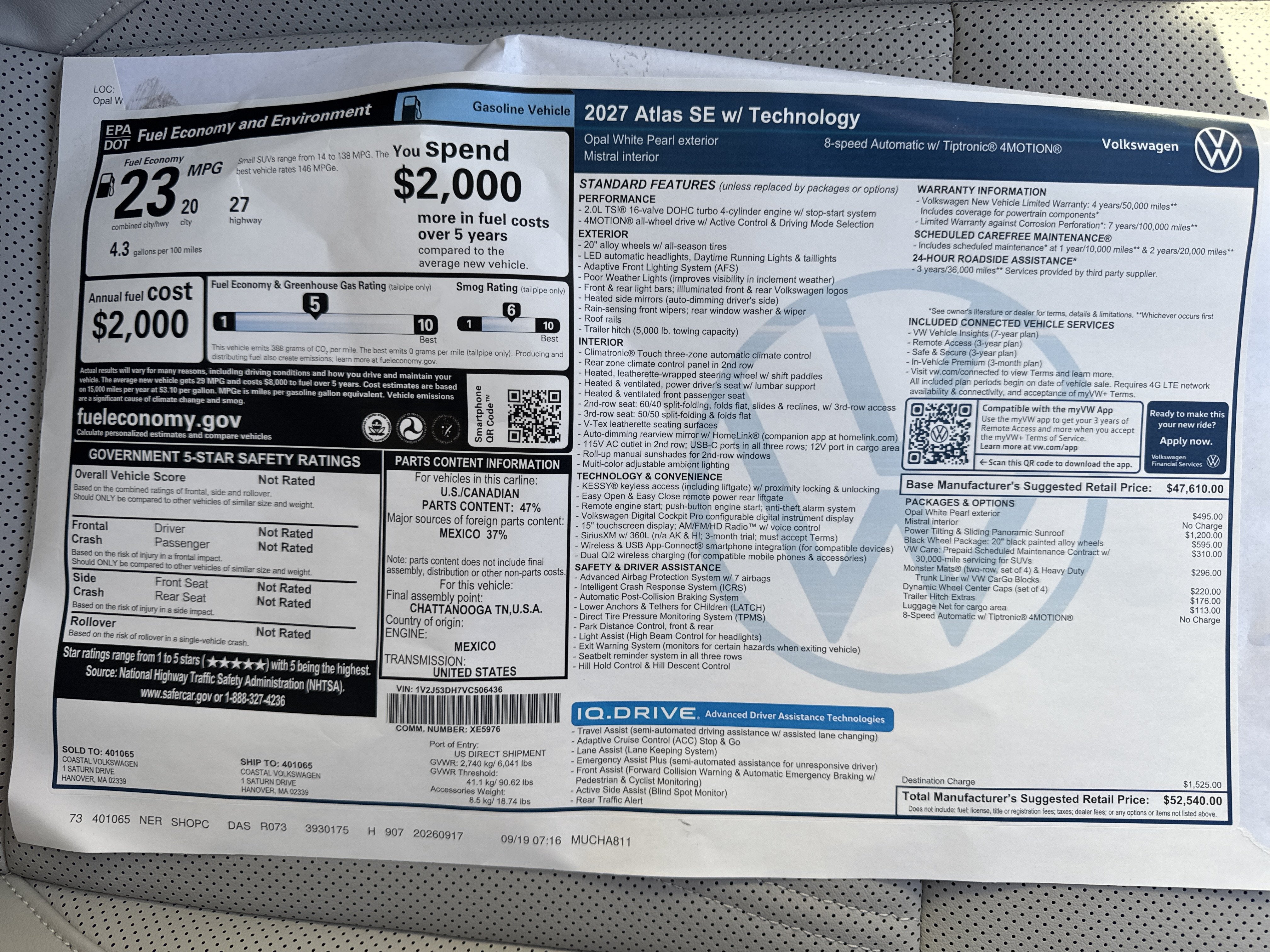 2027 Volkswagen Atlas SE w/Technology w/panoramic sunroof and black wheel package