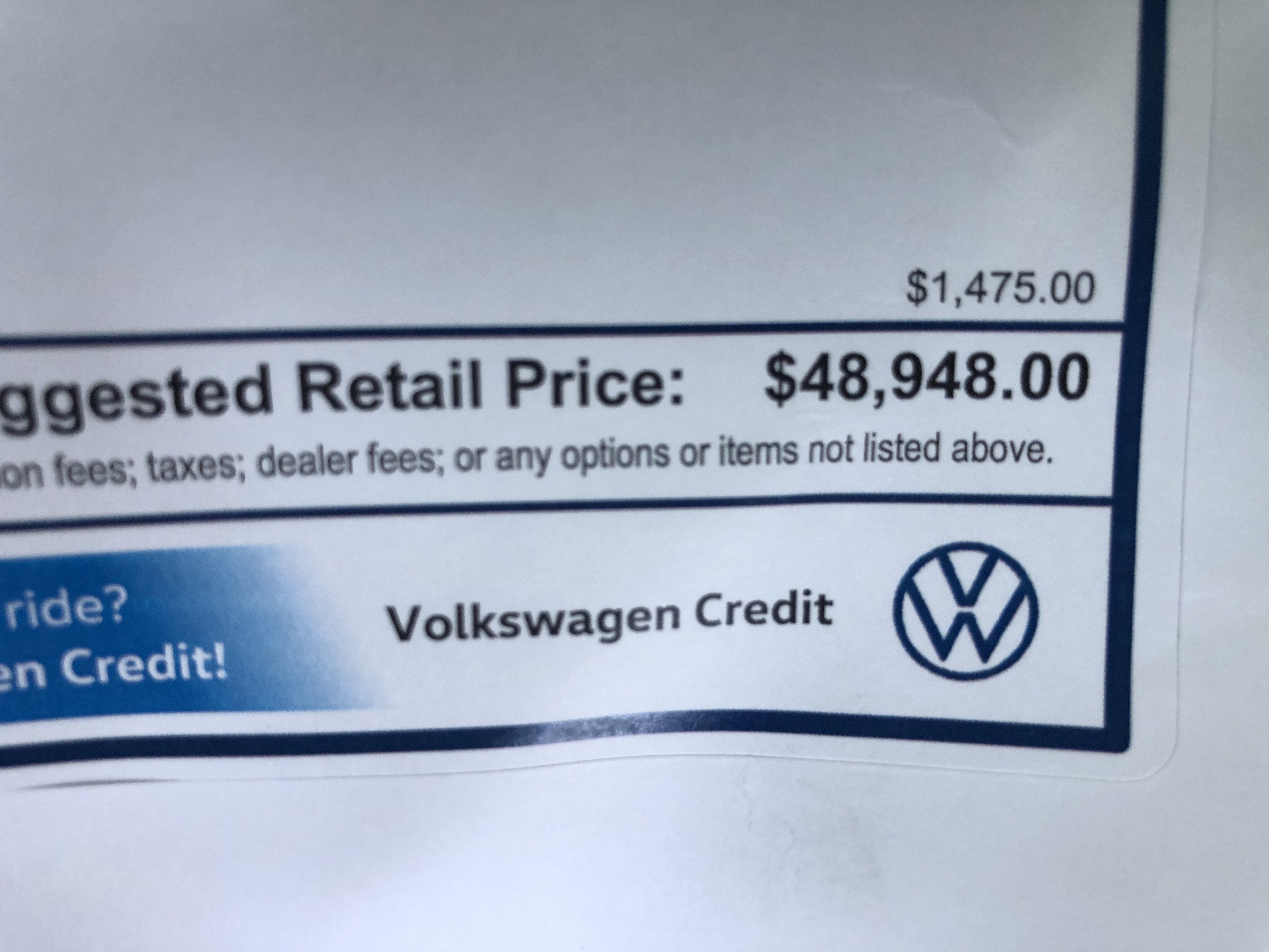 2026 Volkswagen Atlas Cross Sport 2.0T SE w/Technology w/panoramic sunroof and black wheel package