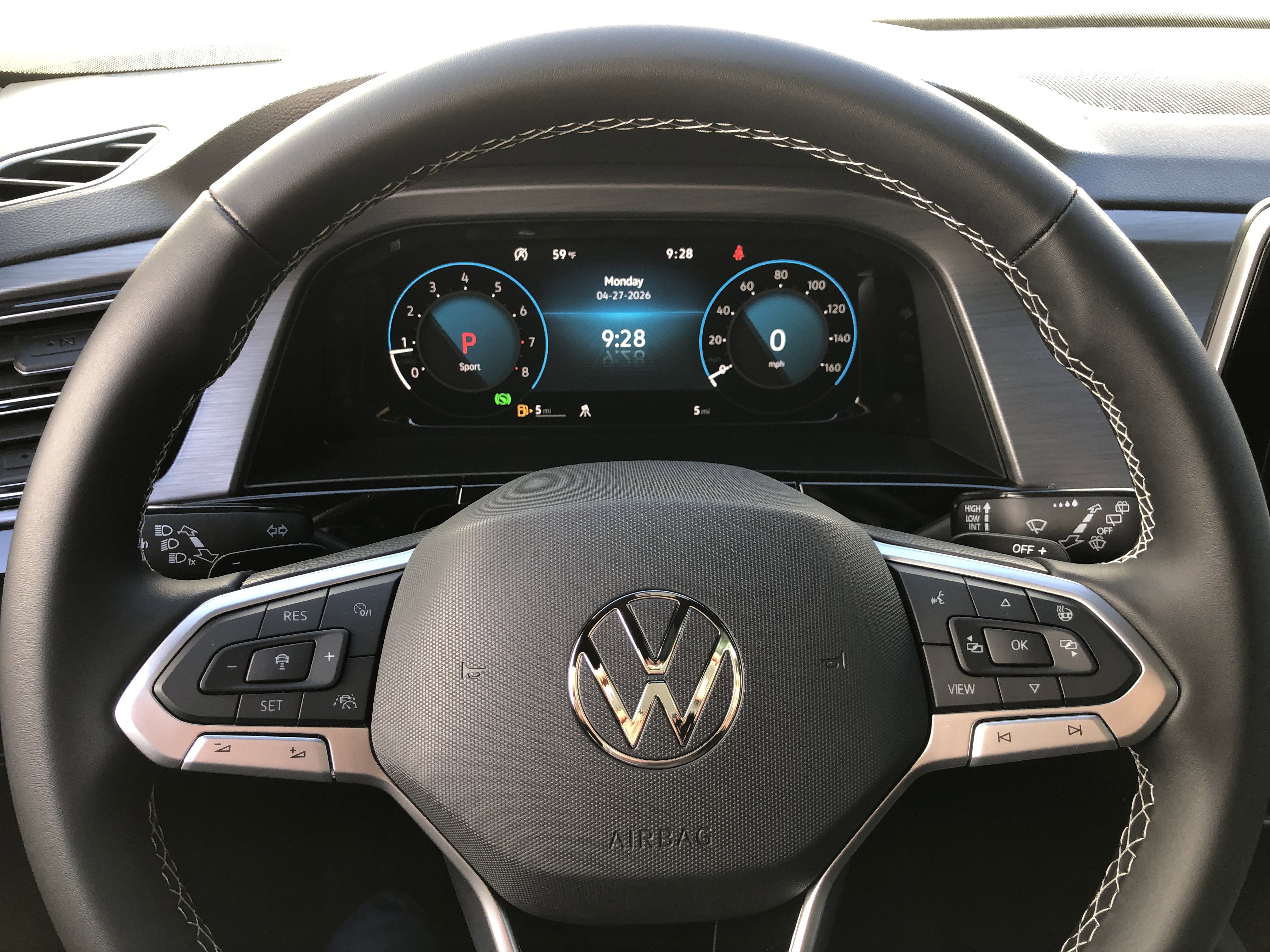 2026 Volkswagen Atlas Cross Sport 2.0T SE w/Technology w/panoramic sunroof and black wheel package
