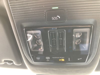 2026 Volkswagen Atlas Cross Sport 2.0T SE w/Technology w/panoramic sunroof and black wheel package