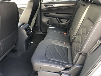 2026 Volkswagen Atlas Cross Sport 2.0T SE w/Technology w/panoramic sunroof and black wheel package