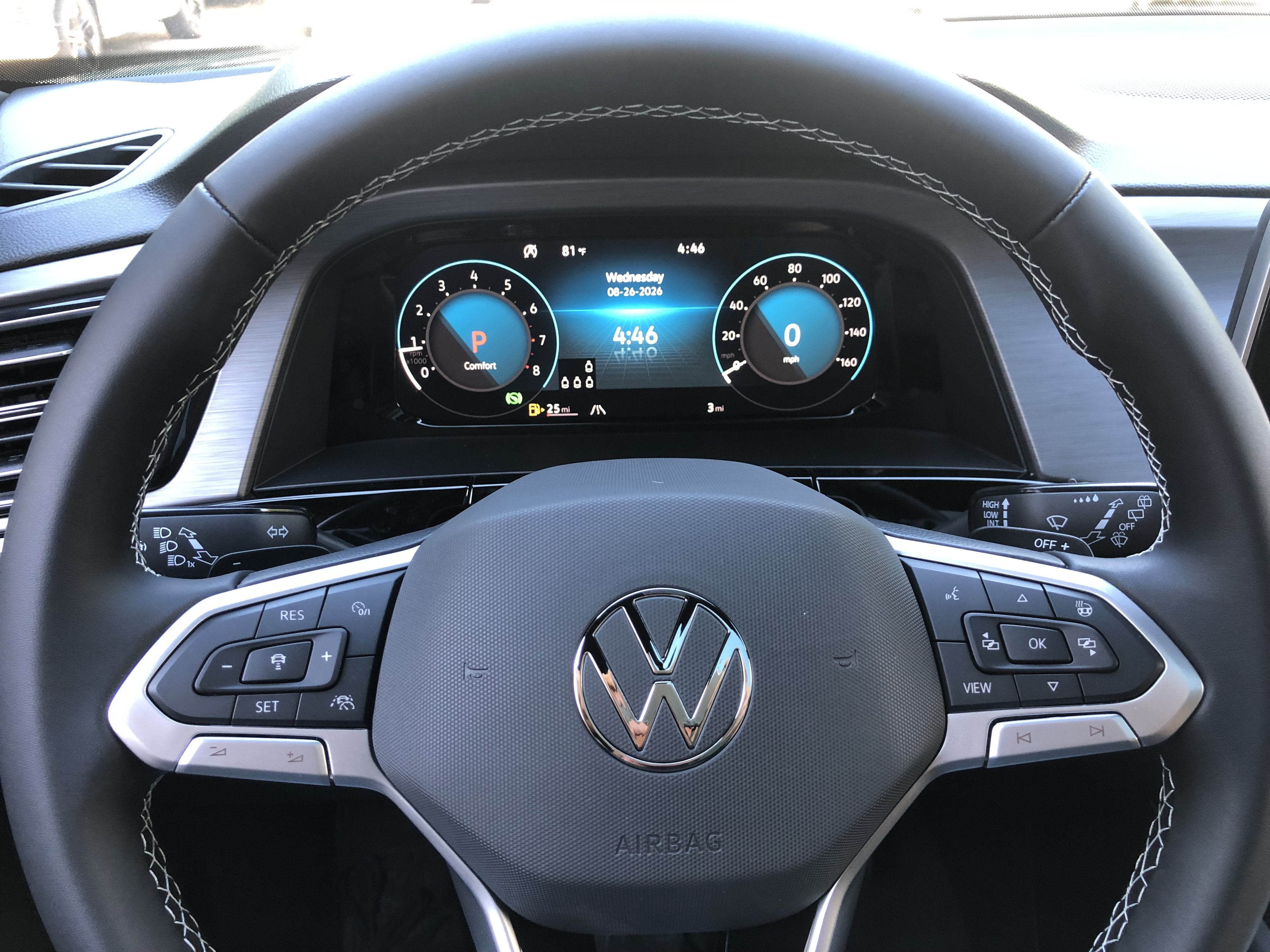 2026 Volkswagen Atlas Cross Sport 2.0T SE w/Technology