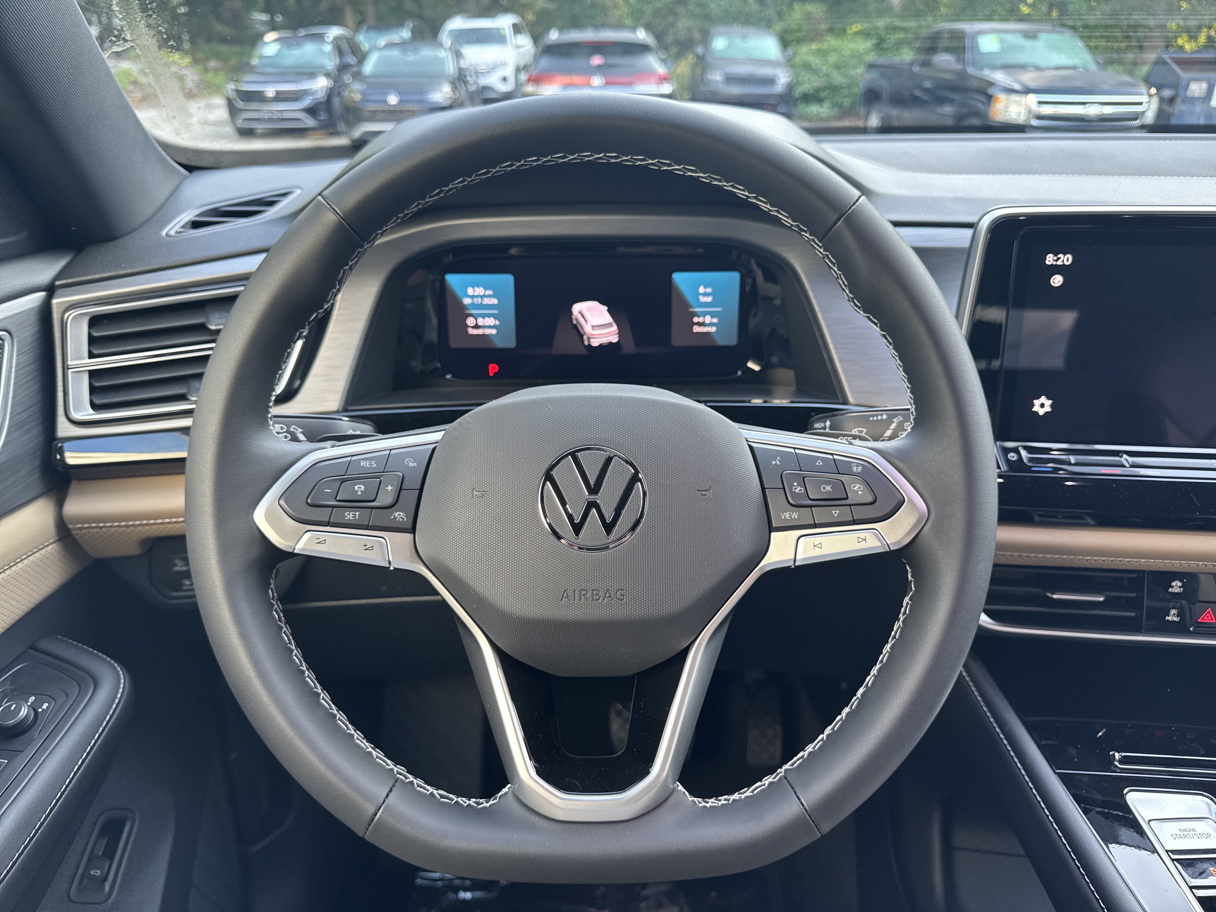 2026 Volkswagen Atlas Cross Sport 2.0T SE w/Technology w/panoramic sunroof