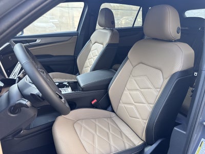 2026 Volkswagen Atlas Cross Sport 2.0T SE w/Technology w/panoramic sunroof