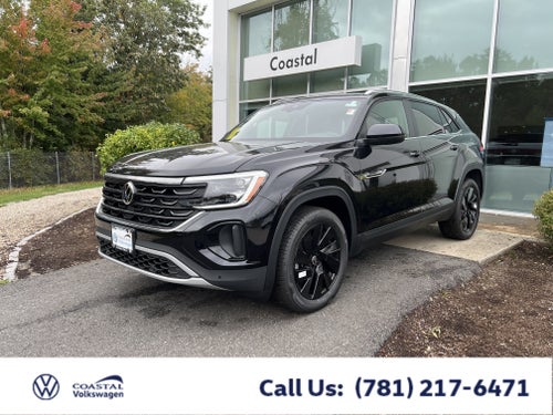 2026 Volkswagen Atlas Cross Sport 2.0T SE w/Technology w/panoramic sunroof and black wheel package