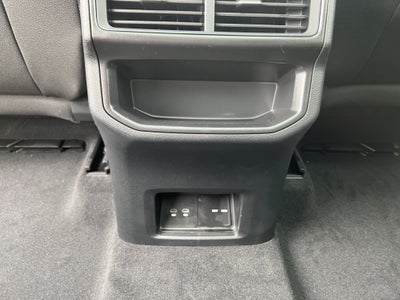 2026 Volkswagen Atlas Cross Sport 2.0T SE w/Technology w/panoramic sunroof and black wheel package