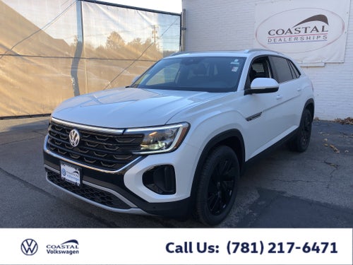 2026 Volkswagen Atlas Cross Sport 2.0T SE w/Technology w/panoramic sunroof and black wheel package