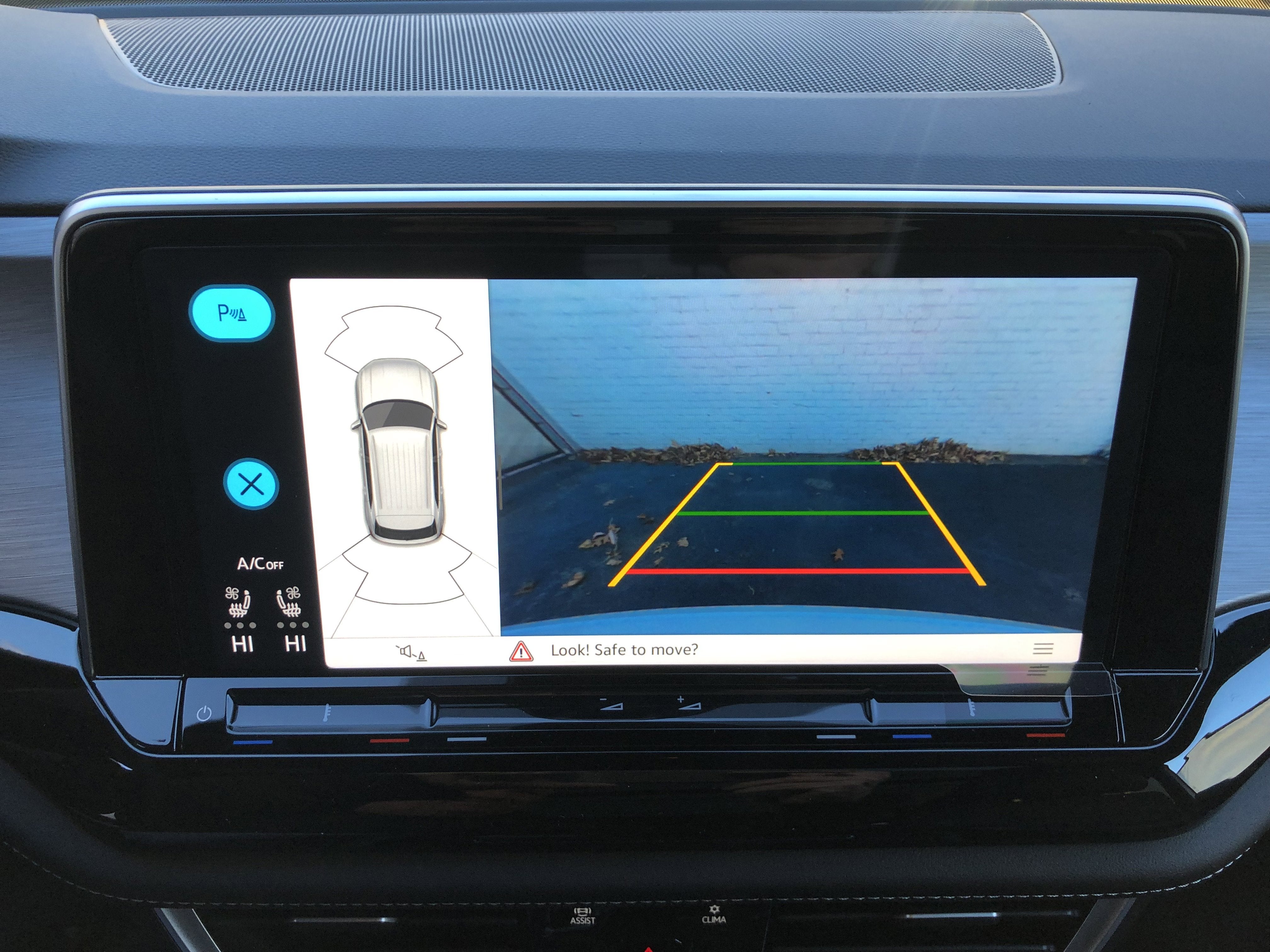 2026 Volkswagen Atlas Cross Sport 2.0T SE w/Technology w/panoramic sunroof and black wheel package