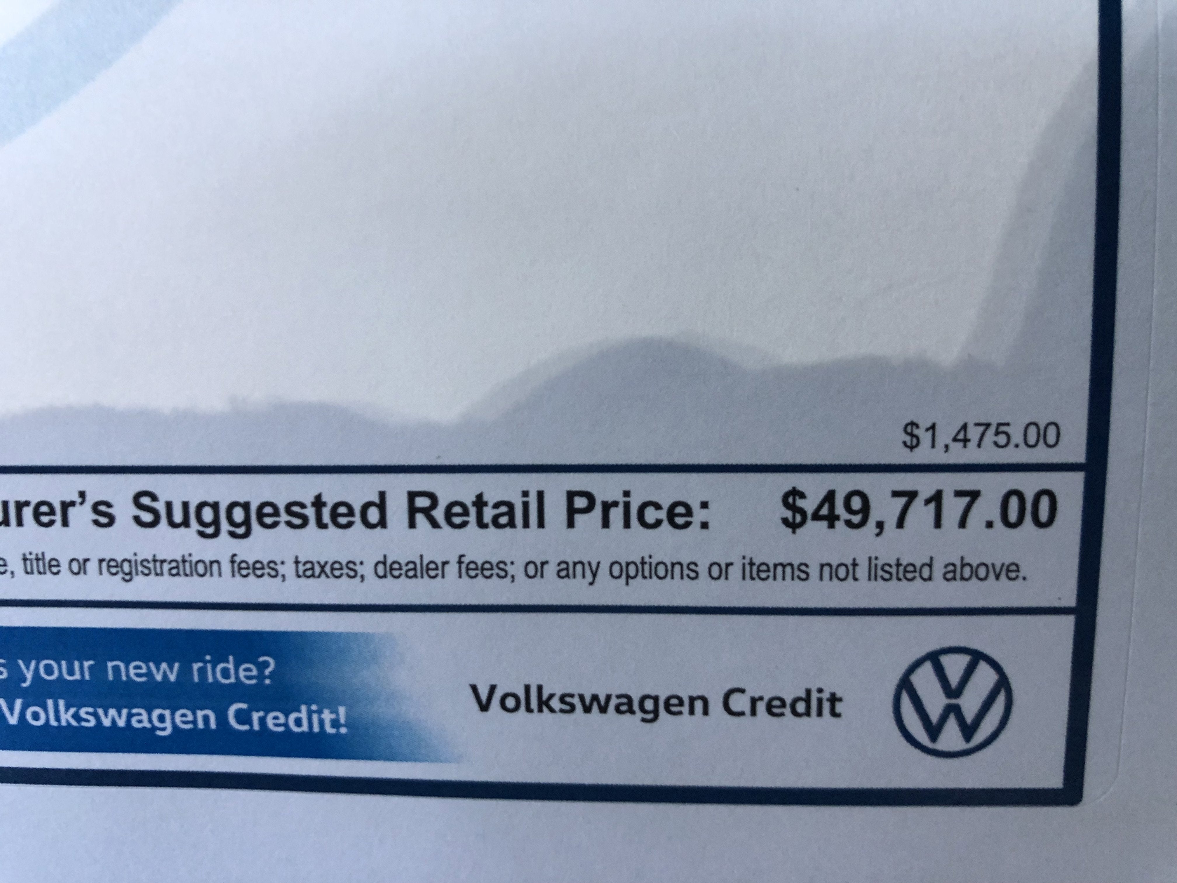 2026 Volkswagen Atlas Cross Sport 2.0T SE w/Technology w/panoramic sunroof and black wheel package