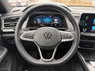 2026 Volkswagen Atlas Cross Sport 2.0T SE w/Technology w/panoramic sunroof